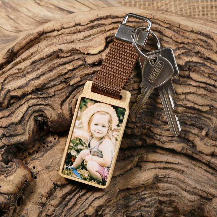 Schlüsselanhänger Tokio mit Foto - aus Holz - zweiseitig